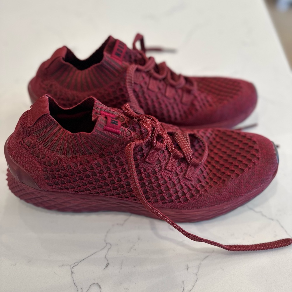 Hardly worn, don't fit my foot right. Like new condition.